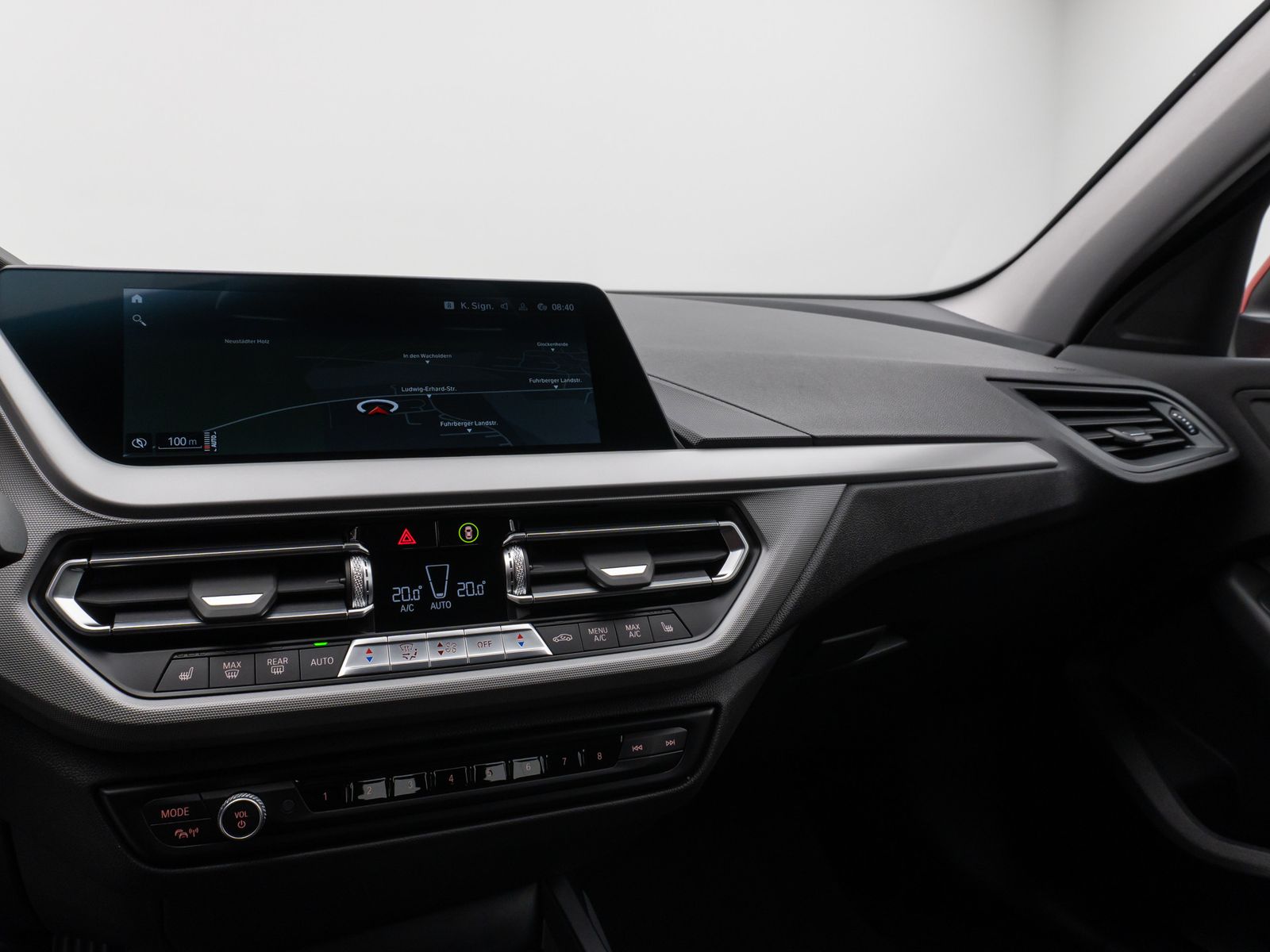 Fahrzeugabbildung BMW 118i GeschwindigReg Kamera DAB FernlichtAss LED