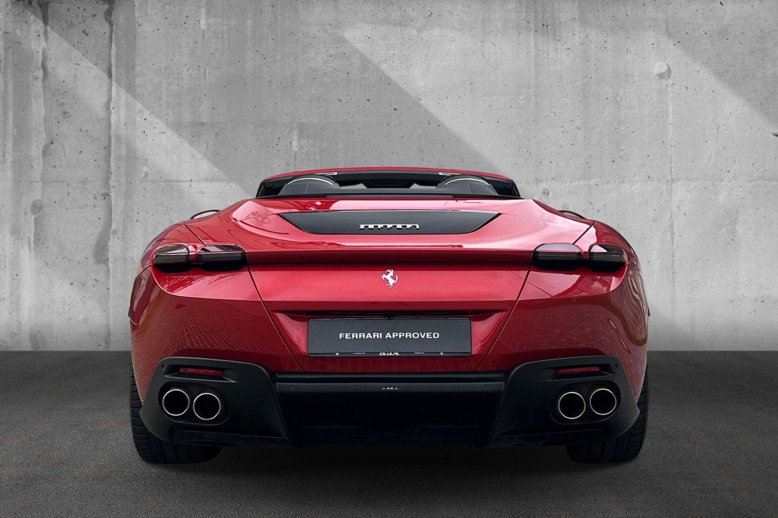 Fahrzeugabbildung Ferrari Roma Spider*dt. Auto*360° Kam*Belüftet*Neck Warm