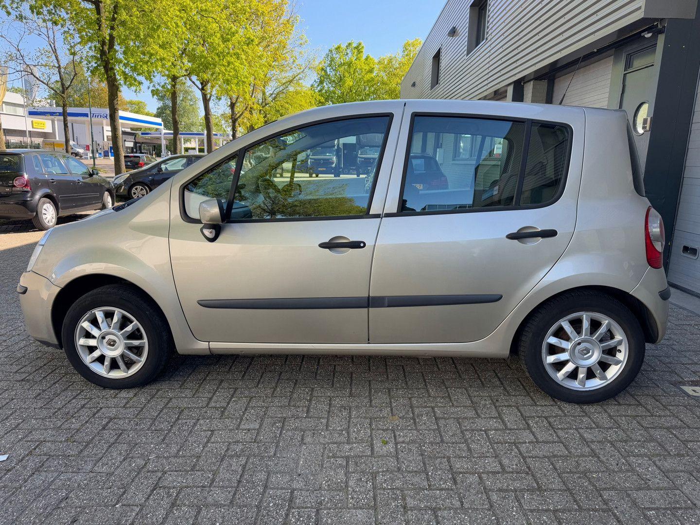 Renault Modus 1.4-16V Dynamique
