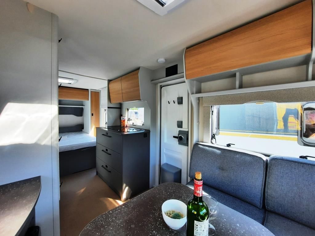 Fahrzeug Übersicht 6 Fahrzeugabbildung Bürstner B66 485 TS Verfüg./Sparen Sie 3.740,- €
