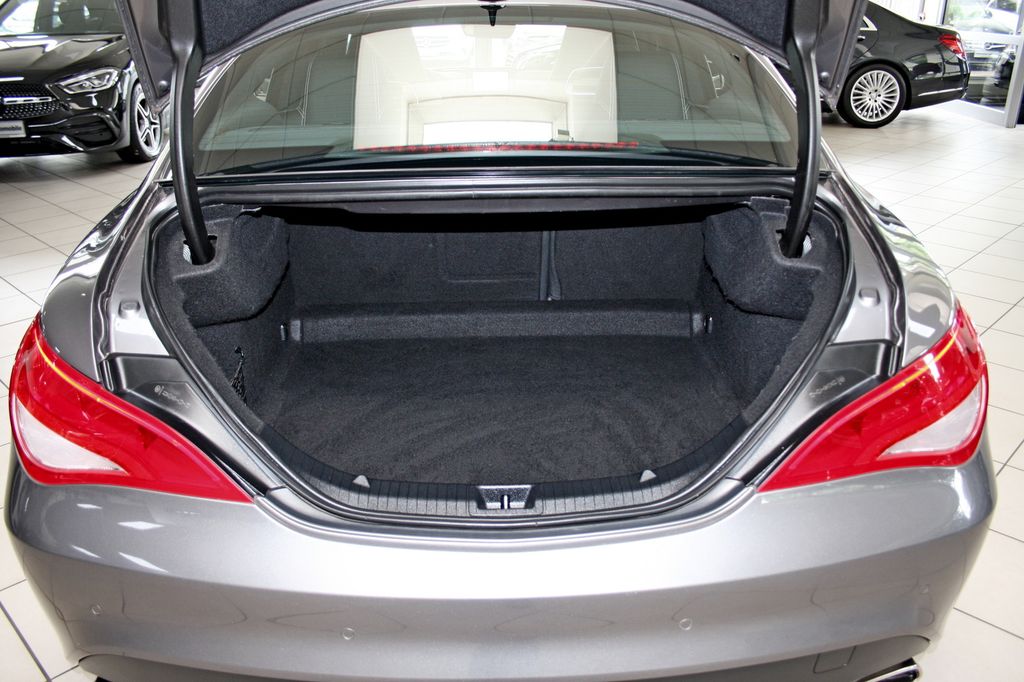 Mercedes-Benz CLA 180 Coupe KAMERA SCHECKH SOUND
