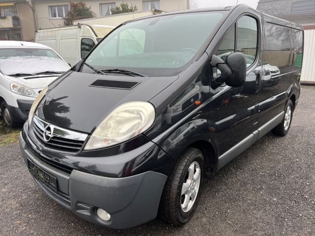 Opel Vivaro 2,5dci sehr sauber!