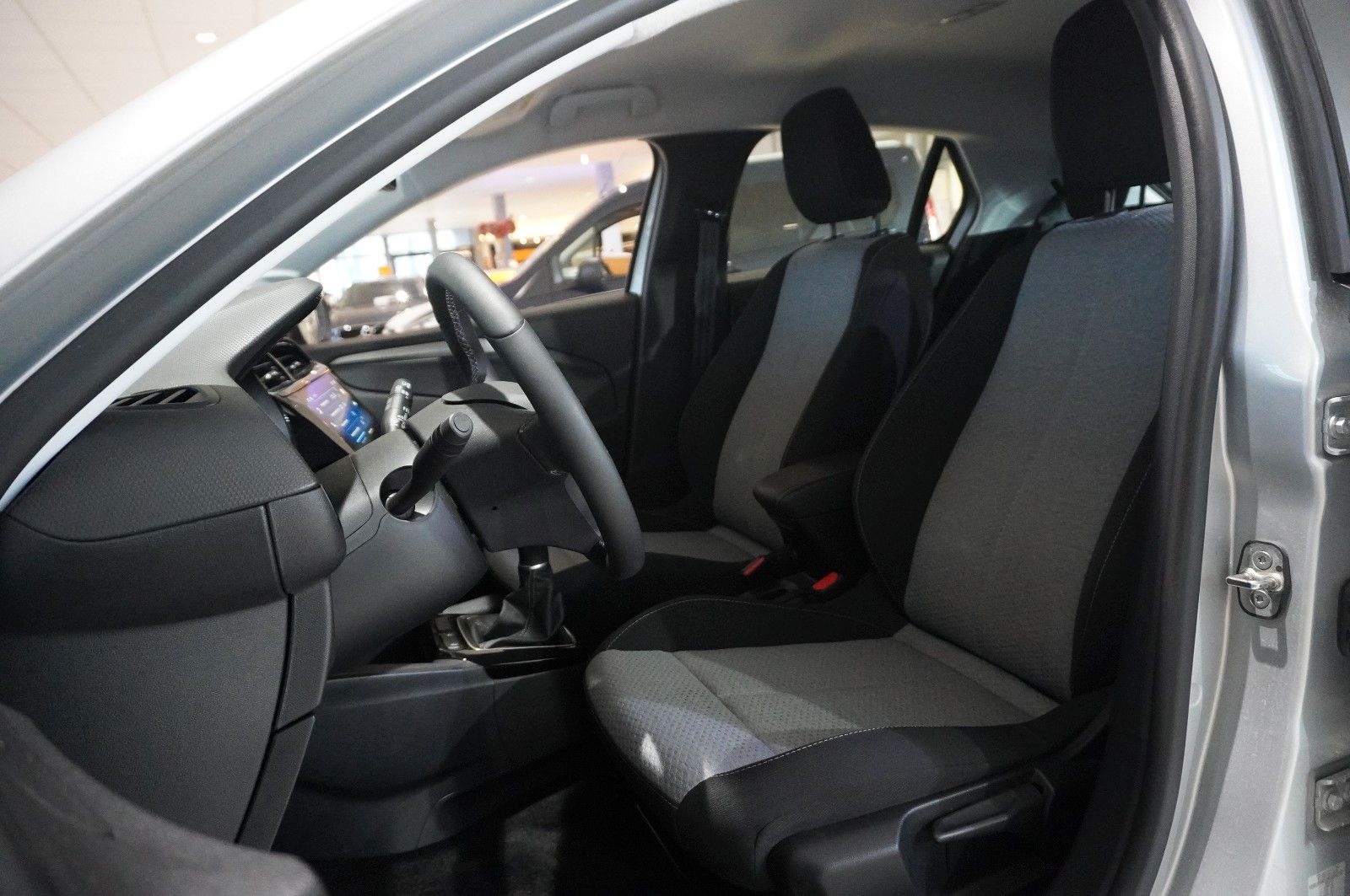 Fahrzeugabbildung Opel Corsa F 1.2 "FACELIFT" NAVI/LED/KAMERA/VIRT./SHZ