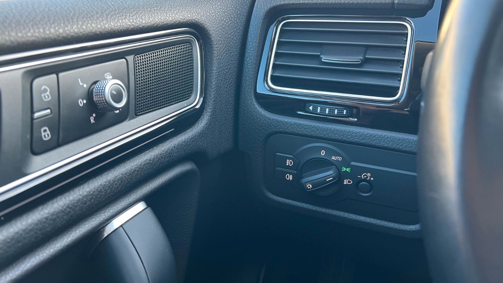 Fahrzeugabbildung Volkswagen Touareg V6 TDI BMT 4Motion*Xenon*RFK*AHK 3,5t*