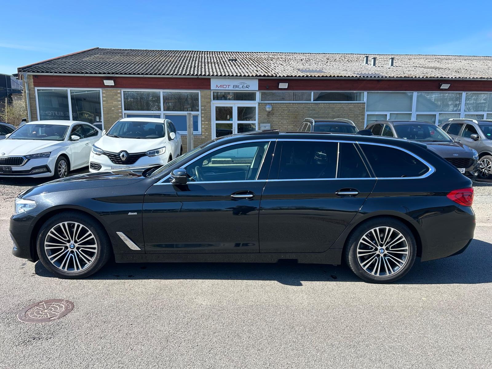 BMW 520 d Sport Line,Pano,Camera,Keyless,Memory Seat