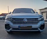 Volkswagen Touareg 3.0 V6 TDI 210kW R-Line - silberne Volkswagen Touareg