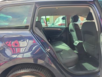 Volkswagen Golf - 12