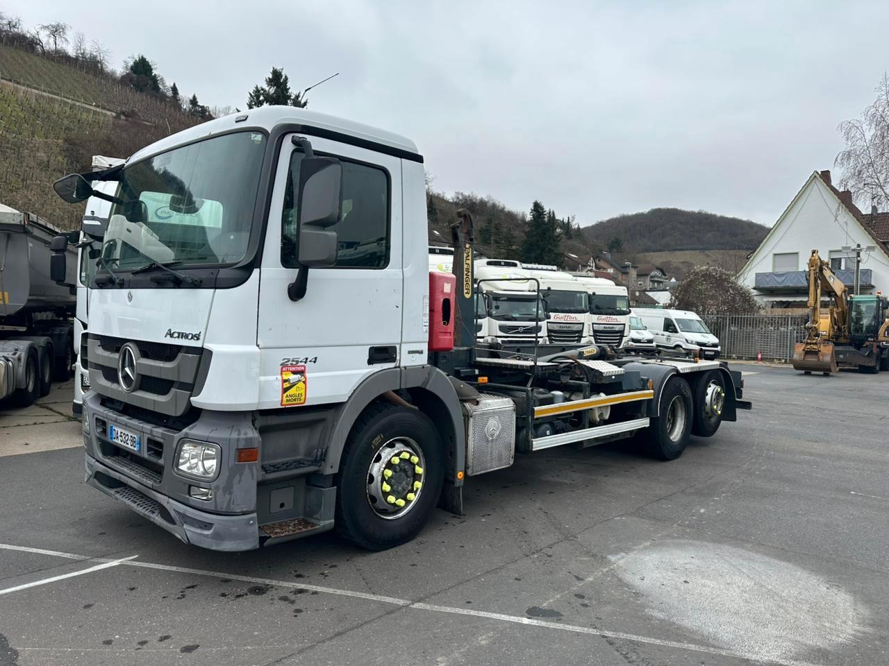 Mercedes-Benz Actros 2544 6x2 Retarder  Kipphydraulik