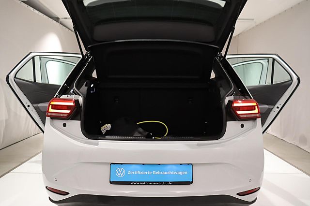 ID.3 Pro Performance ACC Winterräder Navi LED