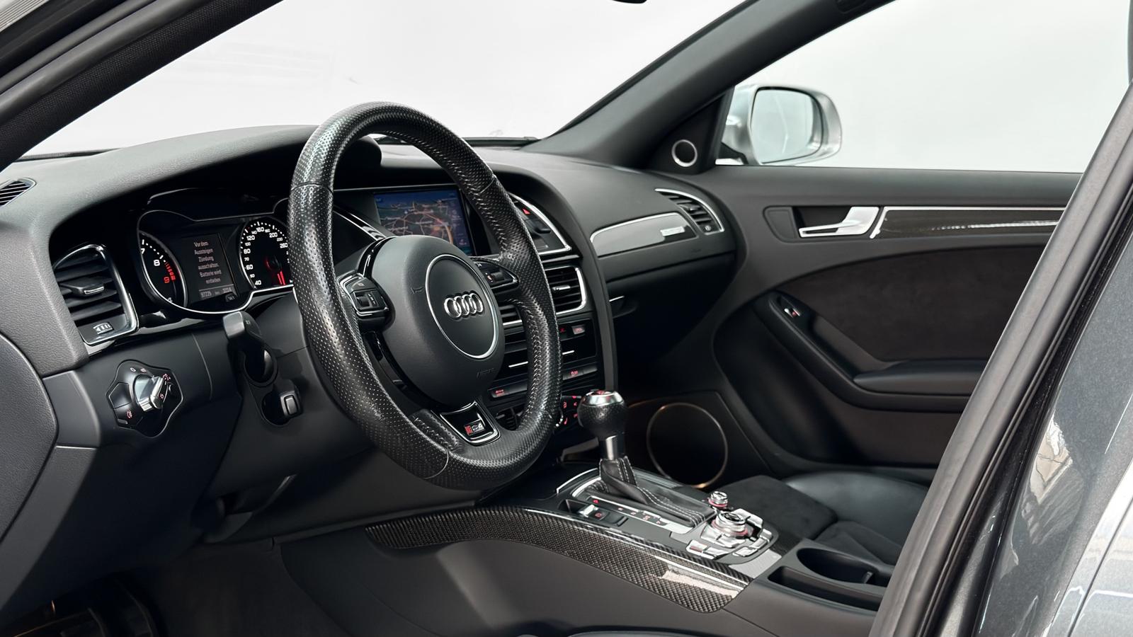AUDI RS4 AVANT 4.2 V8 FSI 450ch QUATTRO - B&O - TOIT PANORAMIQUE - CAPRISTO - SUSPENSION KW - CUIR/ALCANTARA