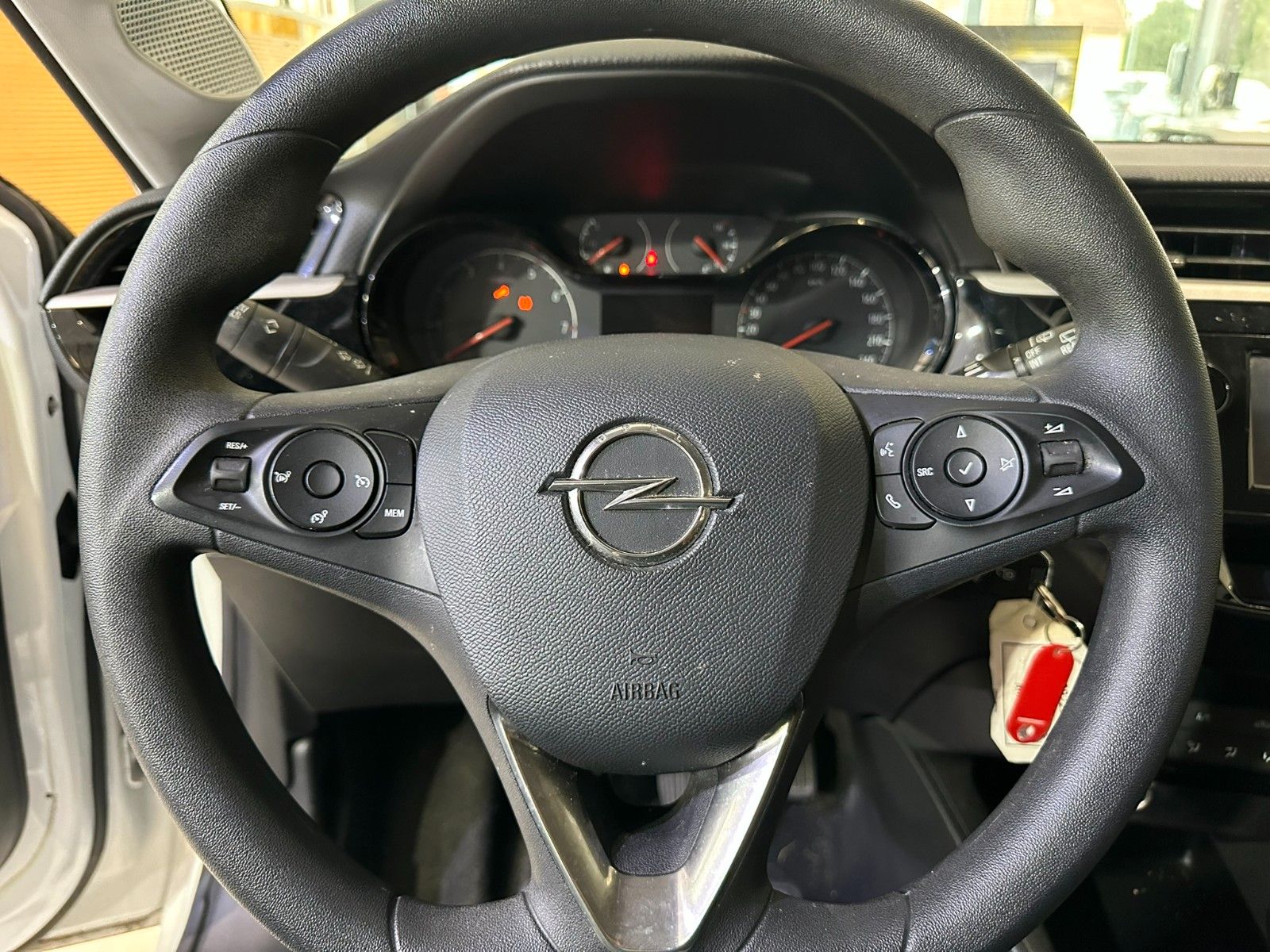 Fahrzeugabbildung Opel Corsa F 1.2 KLIMA/SPURASSISTENT/TEMPOMAT