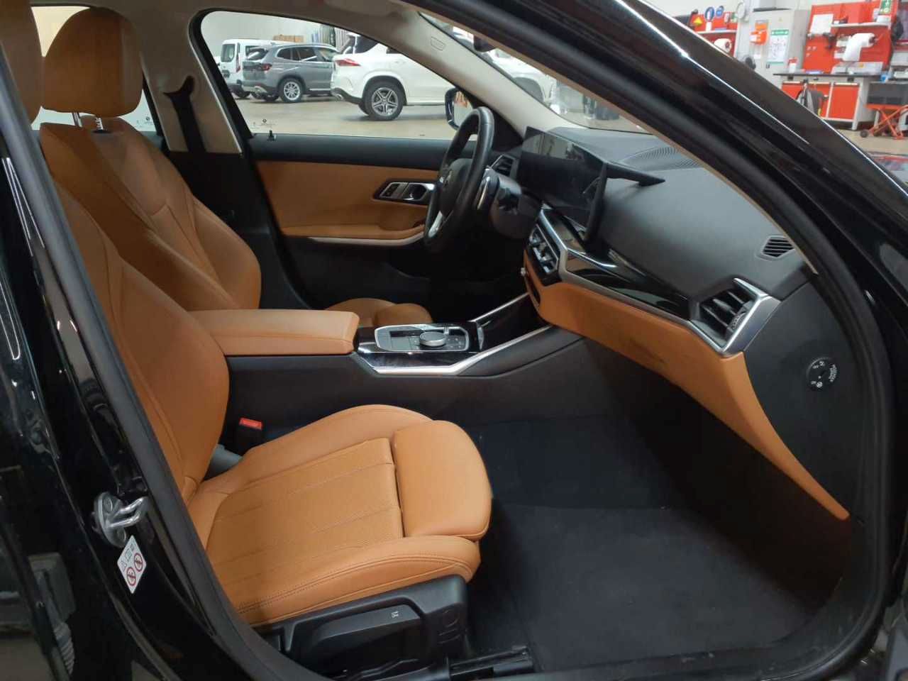BMW 320d Aut. NAVI LED ACC KAM LEDER foto 5