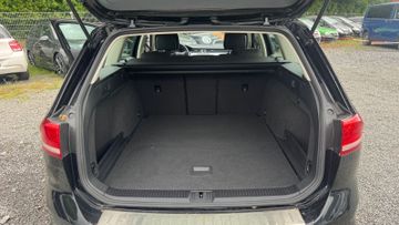 Volkswagen Passat Variant - 12