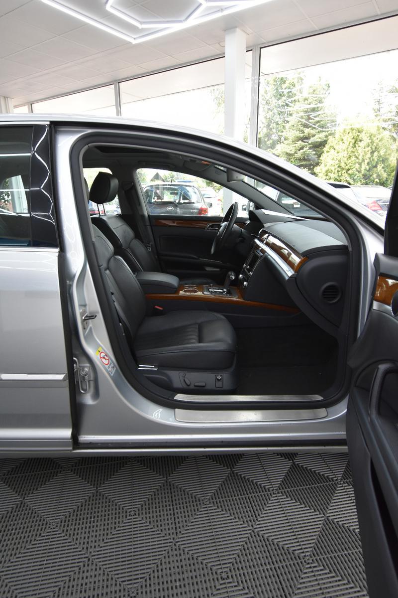 Volkswagen Phaeton V6 5.Sitzer 4Motion NAVI SHZ 4Zonenklima