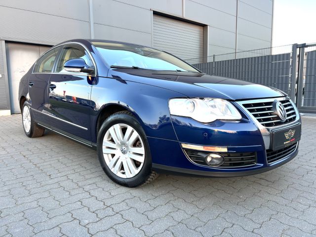 Volkswagen Passat Lim. Highline 2,0+TEMPO+NAVI+LEDER+SH+TÜV