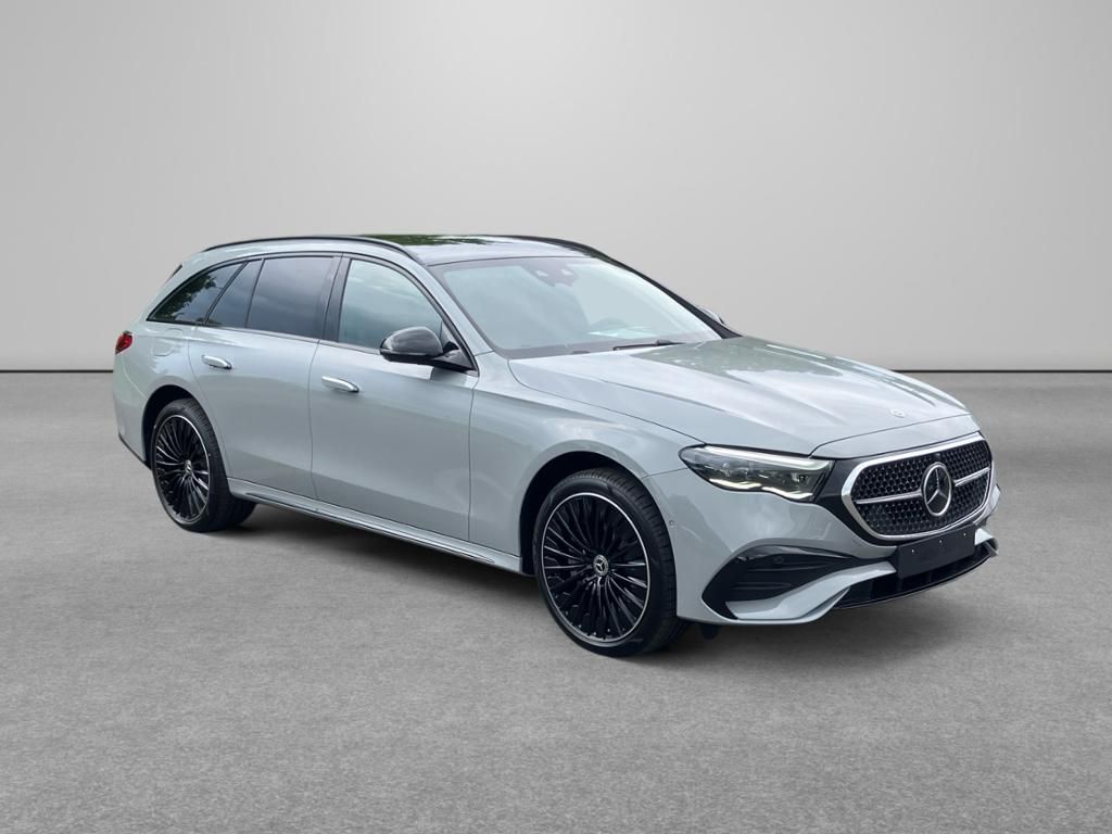 Fahrzeugabbildung Mercedes-Benz E 450 d 4M T AMG*Night*PanoD*Distr.*PDC*360°*AHK