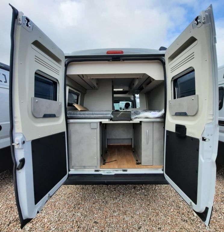 Fahrzeugabbildung Crosscamp Camper Vans CV 640 Opel Verfüg./Sparen Sie 15.16