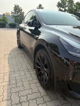 Tesla Model Y Long Range Dual Motor AWD - Tesla Model Y in Hannover