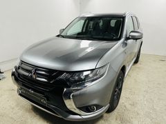 Mitsubishi Plug-in Hybrid Outlander PHEV Plus 4WD*LED*NAVI*