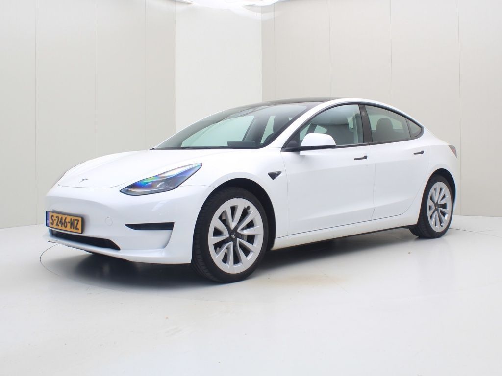 Tesla Model 3 Standard Plus RWD Tesla Model 3 Standard
