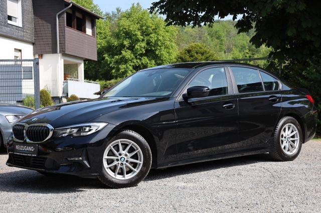 BMW 320i Aut. Lim./Advantage/KAMERA/ACC/CarPlay/SHZ/