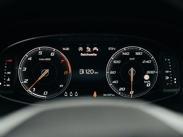 CUPRA Ateca Basis 4Drive 2.0 TSI, 360°, AHK, Schaltwip