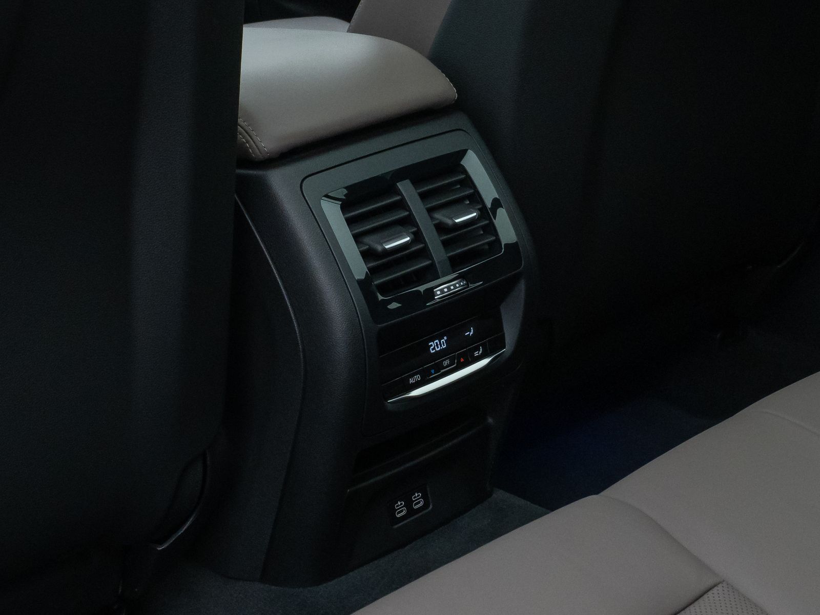 Fahrzeugabbildung BMW X3 M Competition Panorama HUD DAB H/K AHK 21Zoll