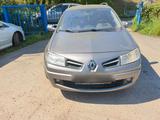 Renault renault megane Benzin mit 2 Jahren TÜV  bi... - Renault Megane aus 2008: Kombi