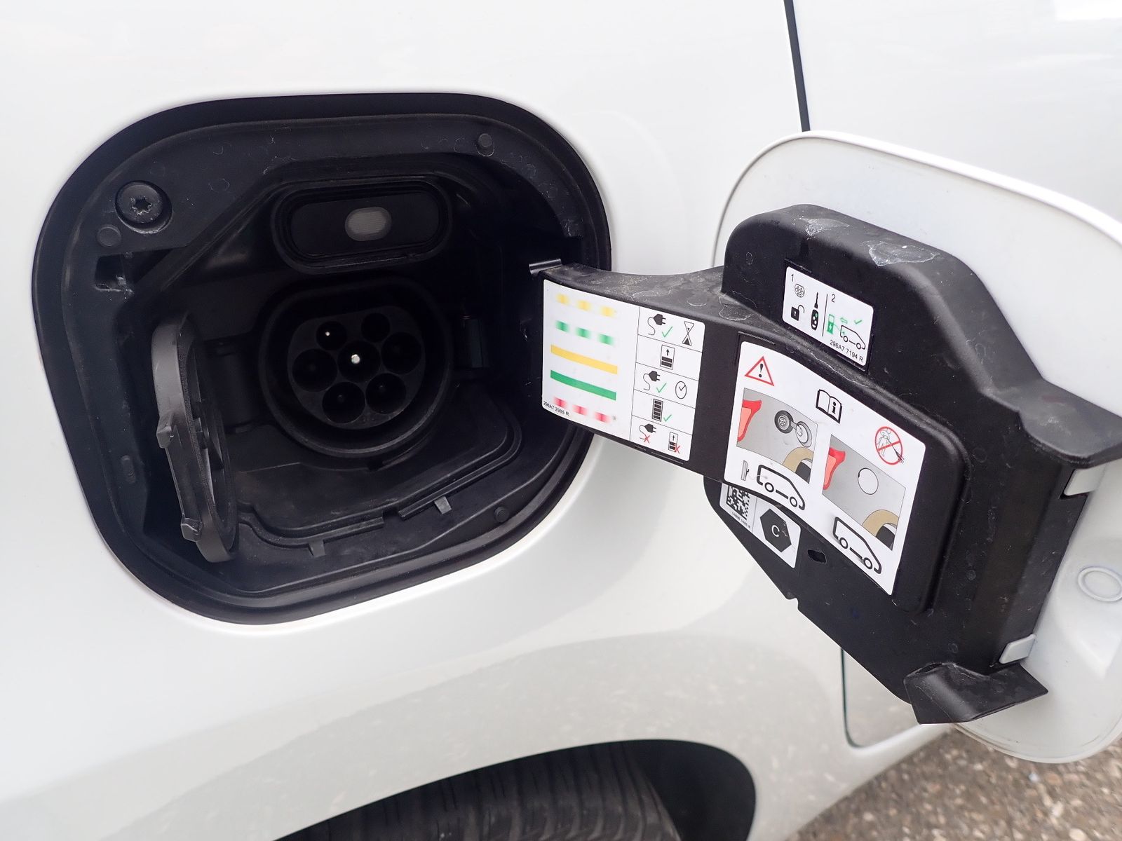 Fahrzeugabbildung Renault Twingo Techno Electric URBAN NIGHT