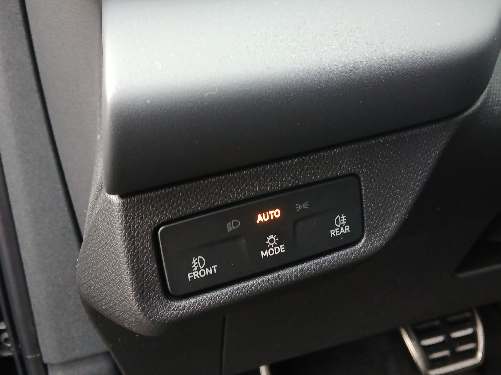 Fahrzeugabbildung CUPRA Terramar VZ e-Hybrid Tribe Matrix Sennh.AHK