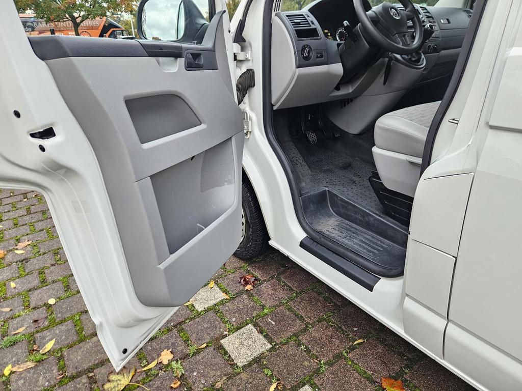 Volkswagen T5 Kombi