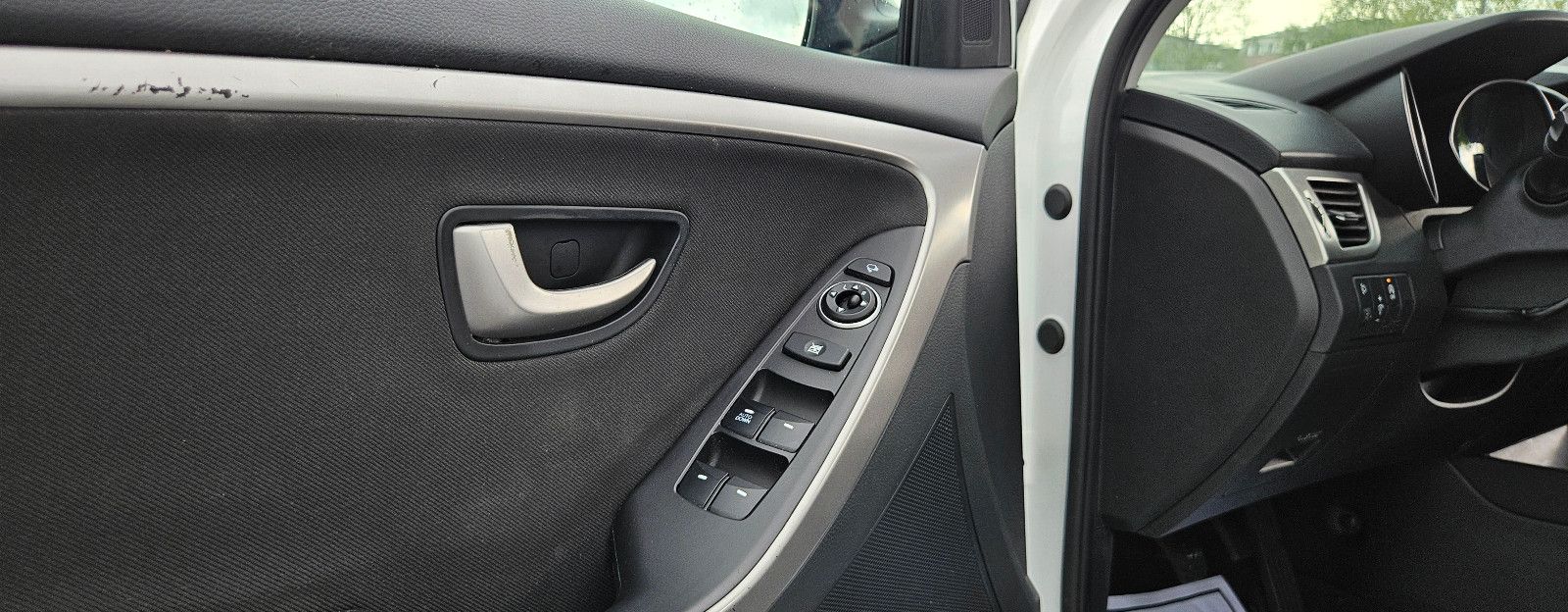 HYUNDAI i30 blue Euro 6 Alufelgen 8-fach bereift