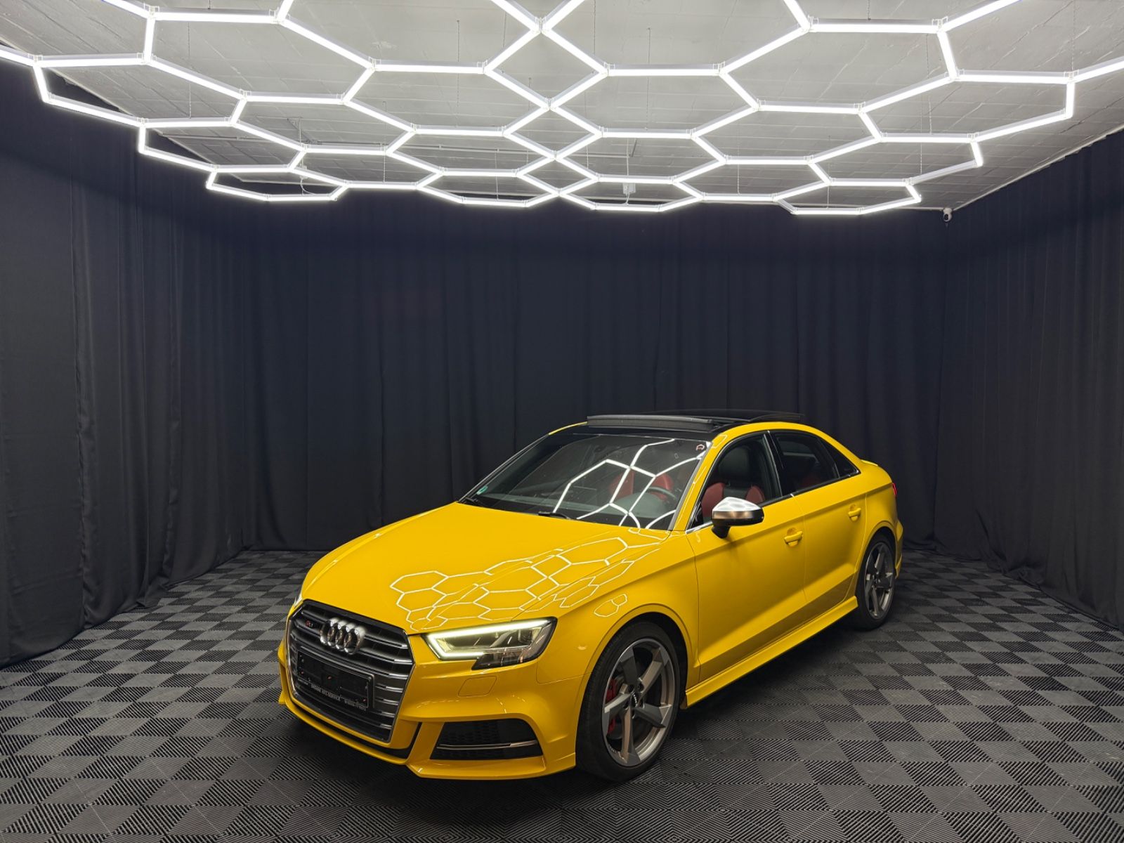 AUDI S3 S-TRONIC*LIMOUSINE*PANO*VIRTUAL*VEGAS YELLOW*
