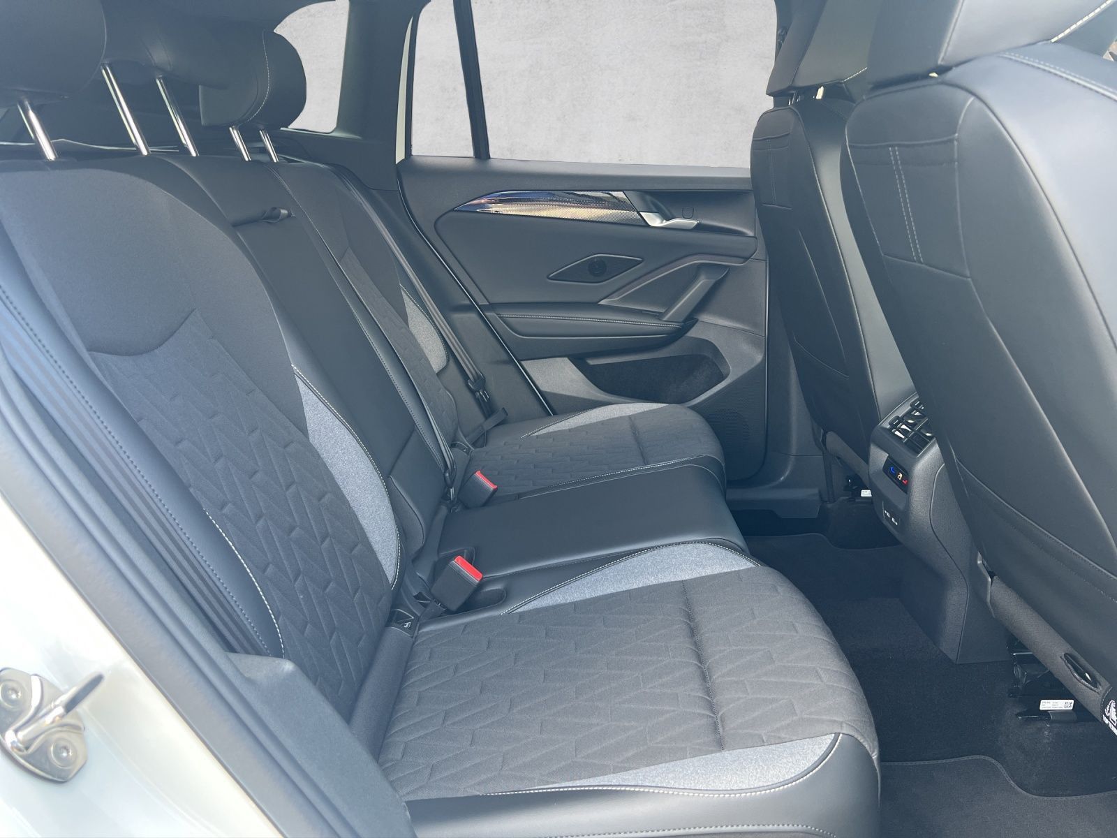 Tiguan Goal 1.5 eTSI DSG AHK*Navi*ACC*LED