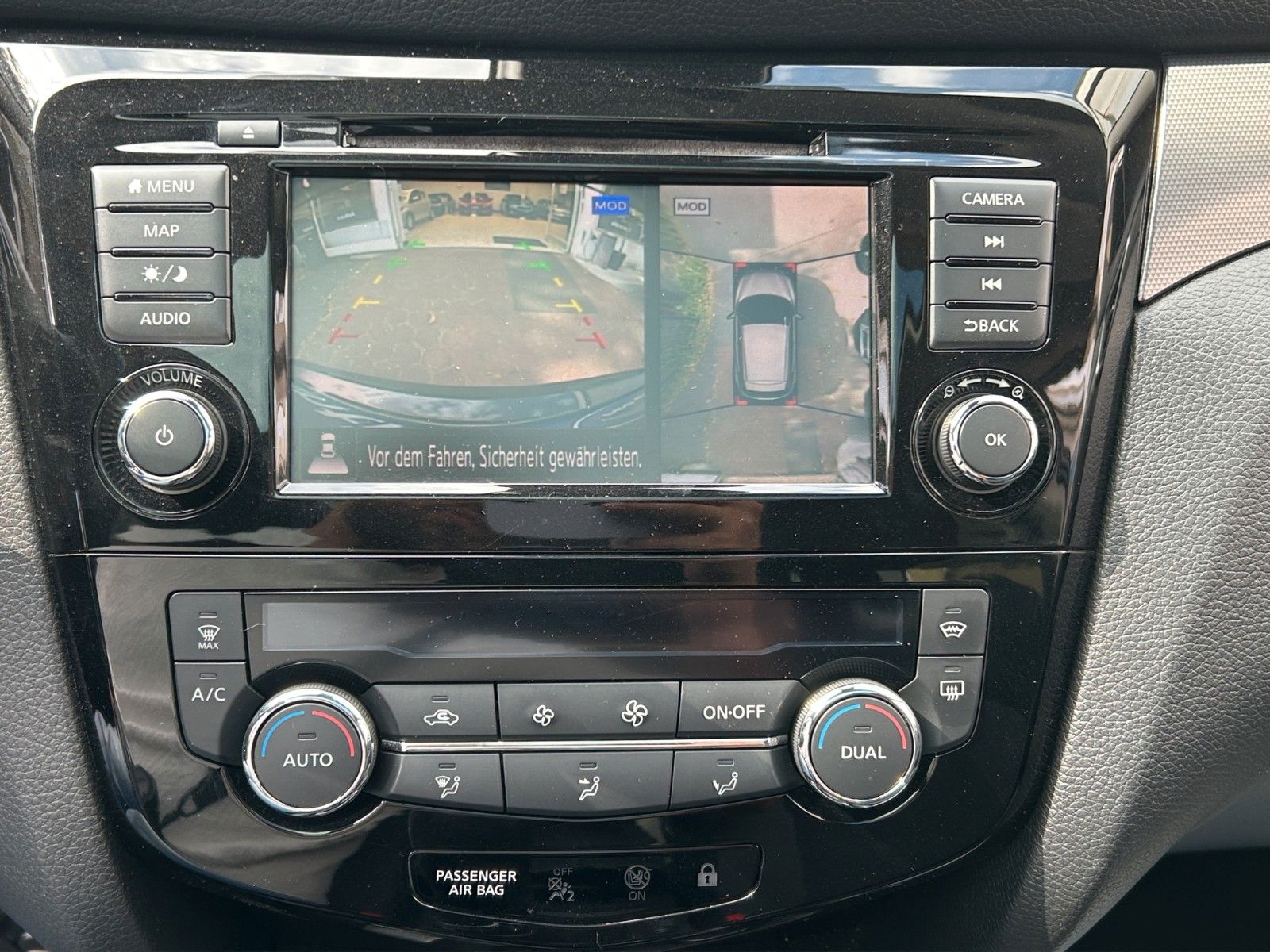Fahrzeugabbildung Nissan Qashqai Tekna+ Klima/Kamara 360°/Panorama