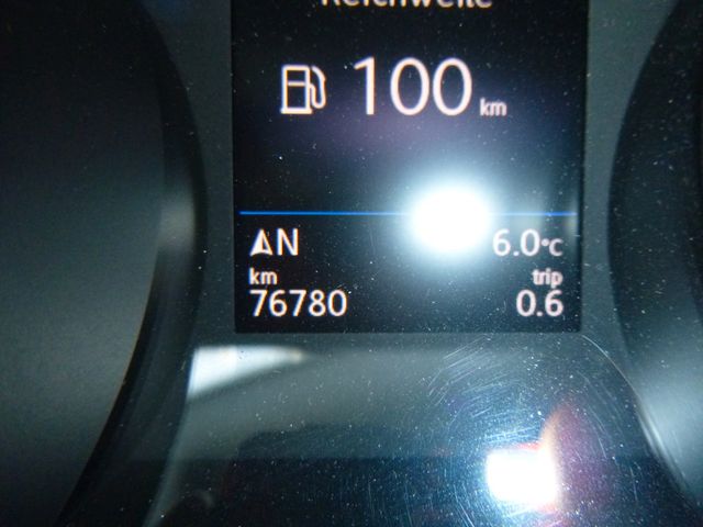 Fahrzeugabbildung Volkswagen Golf Sportsvan VII TSI >NAV/KAM/SHZ/PDC<