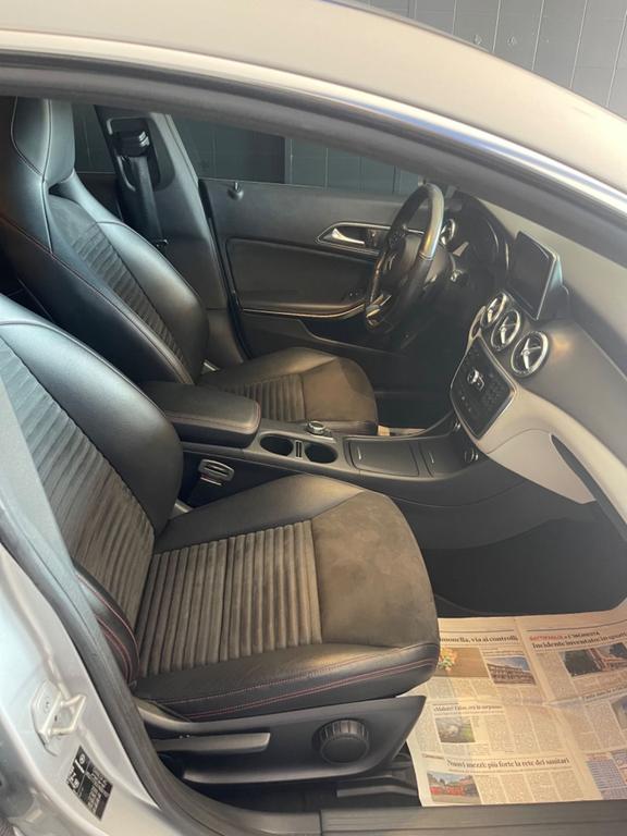 Mercedes-Benz CLA 220