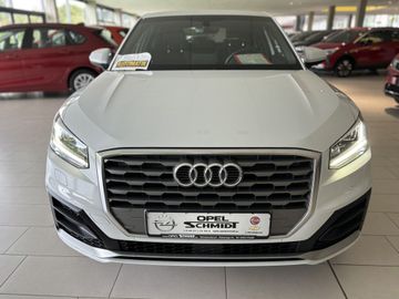 Fotografie des Audi Q2 35 TFSI S tronic sport AHK