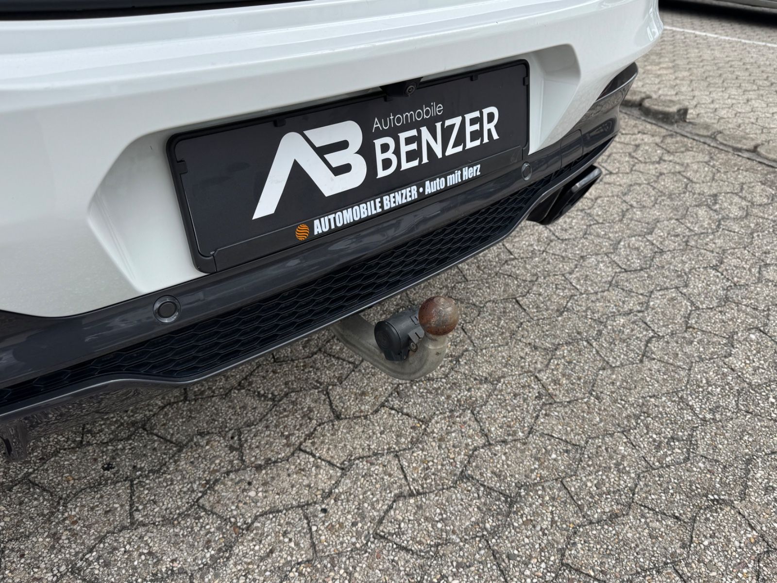 Fahrzeugabbildung BMW X4 M40/ACC/LED/AHK/Leder/HUD/Ambiente/360°Cam/