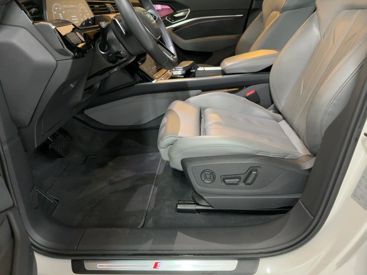 Audi e-tron - Bild 23