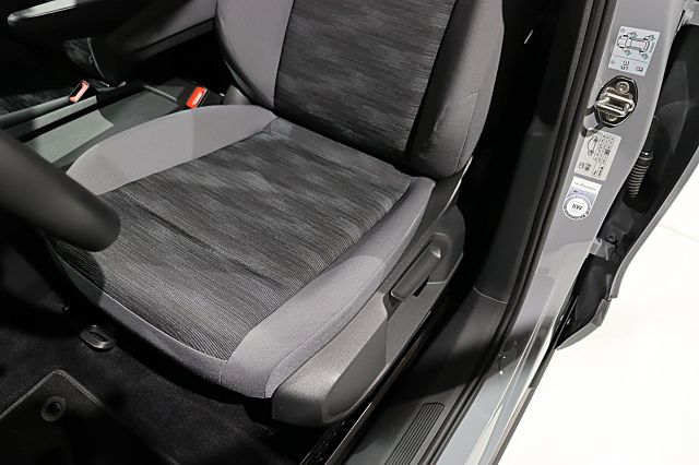 ID.5 Pro 77kWh 128kW ACC Kamera Ganzjahresreifen