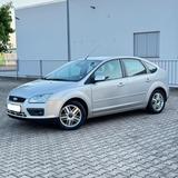 Ford Focus 1,6 Ti-VCT Ghia & 82000 km  - Ford Focus aus 2006: Ghia