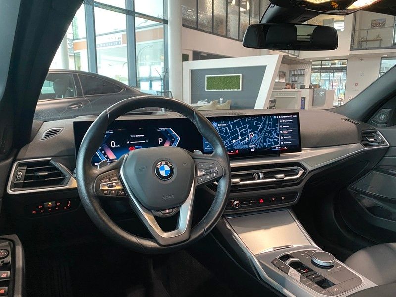 BMW 318d Touring Curved Pano SportS Kam H&K HUD ACC foto 7