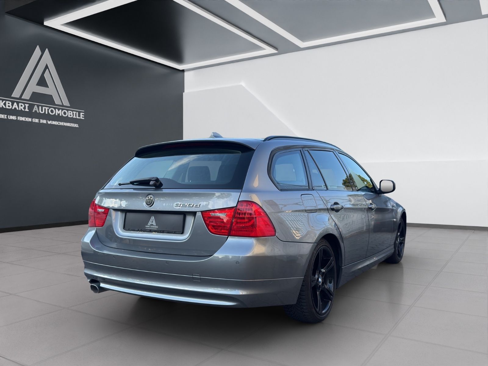 Fahrzeugabbildung BMW 320 3 Touring 320 d