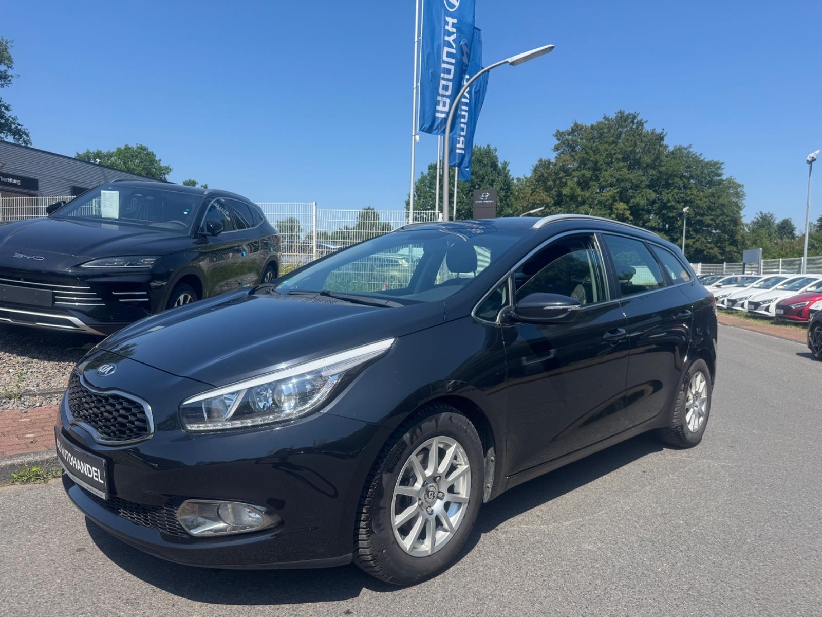 Kia 1.6 GDI/EDITION7/1.HD/NAVI/KLIMAAUT/R.KAM/ALU/AH