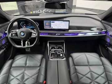 BMW 740 - 6