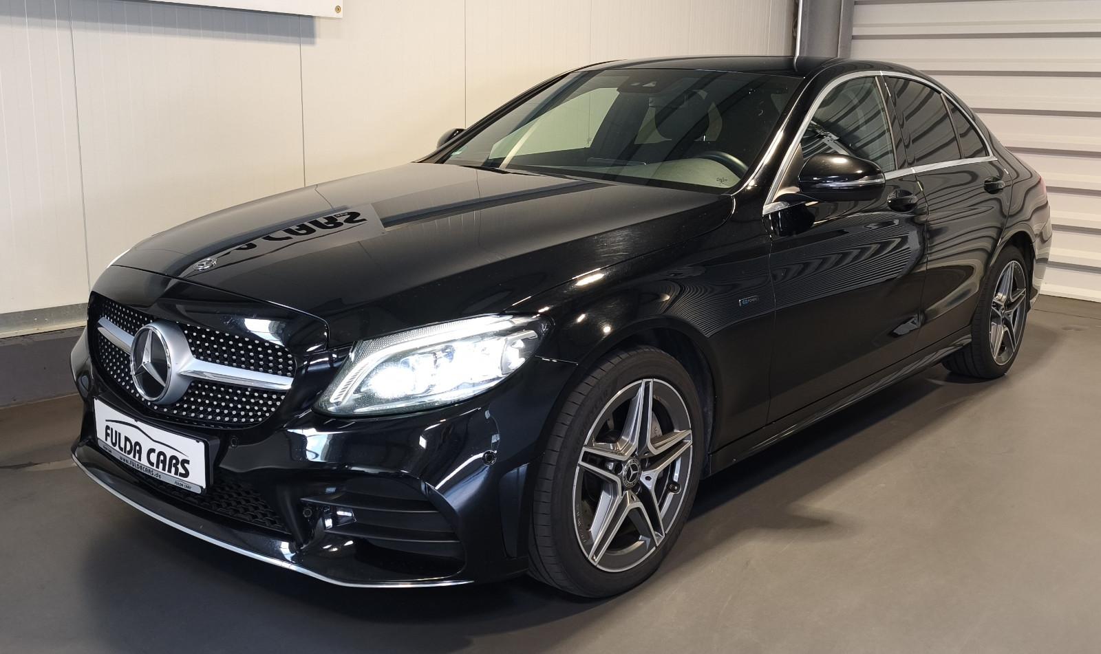 Mercedes-Benz C 300 e 4MATIC 9G AMG LED LEDER NAVI TP PDC AHK