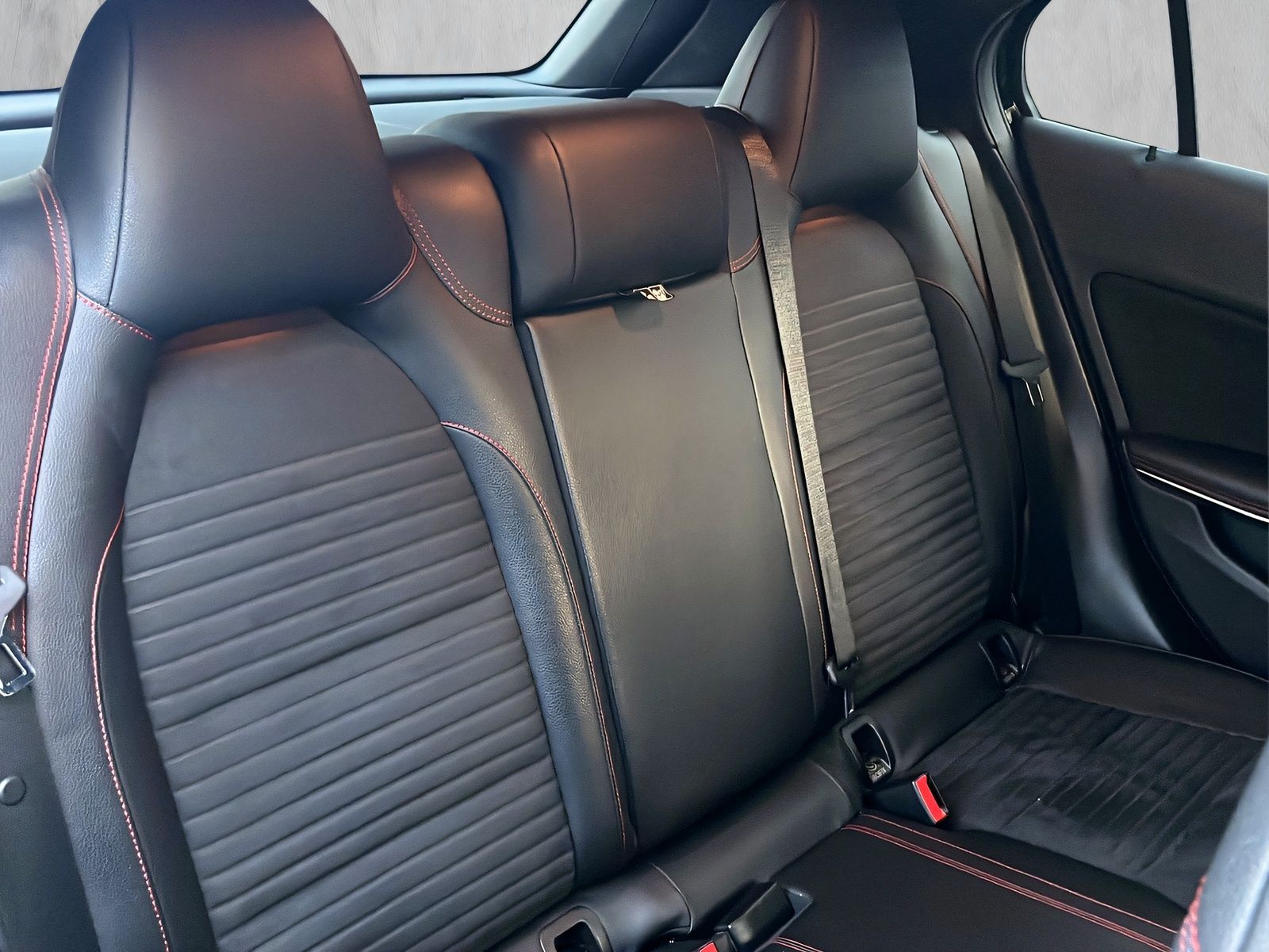 Fahrzeugabbildung Mercedes-Benz GLA 220 CDI 4Matic AMG NIGHT PARK ASISST MEMORY