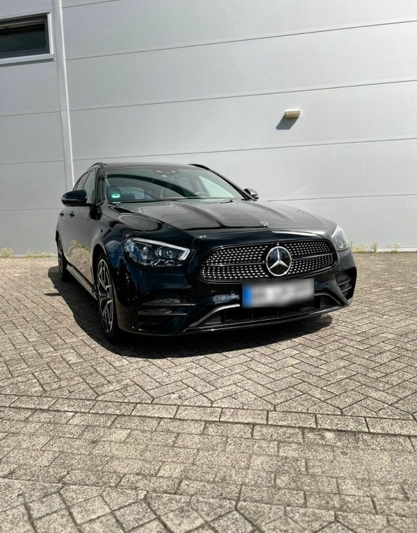 Image of Mercedes-Benz E 220