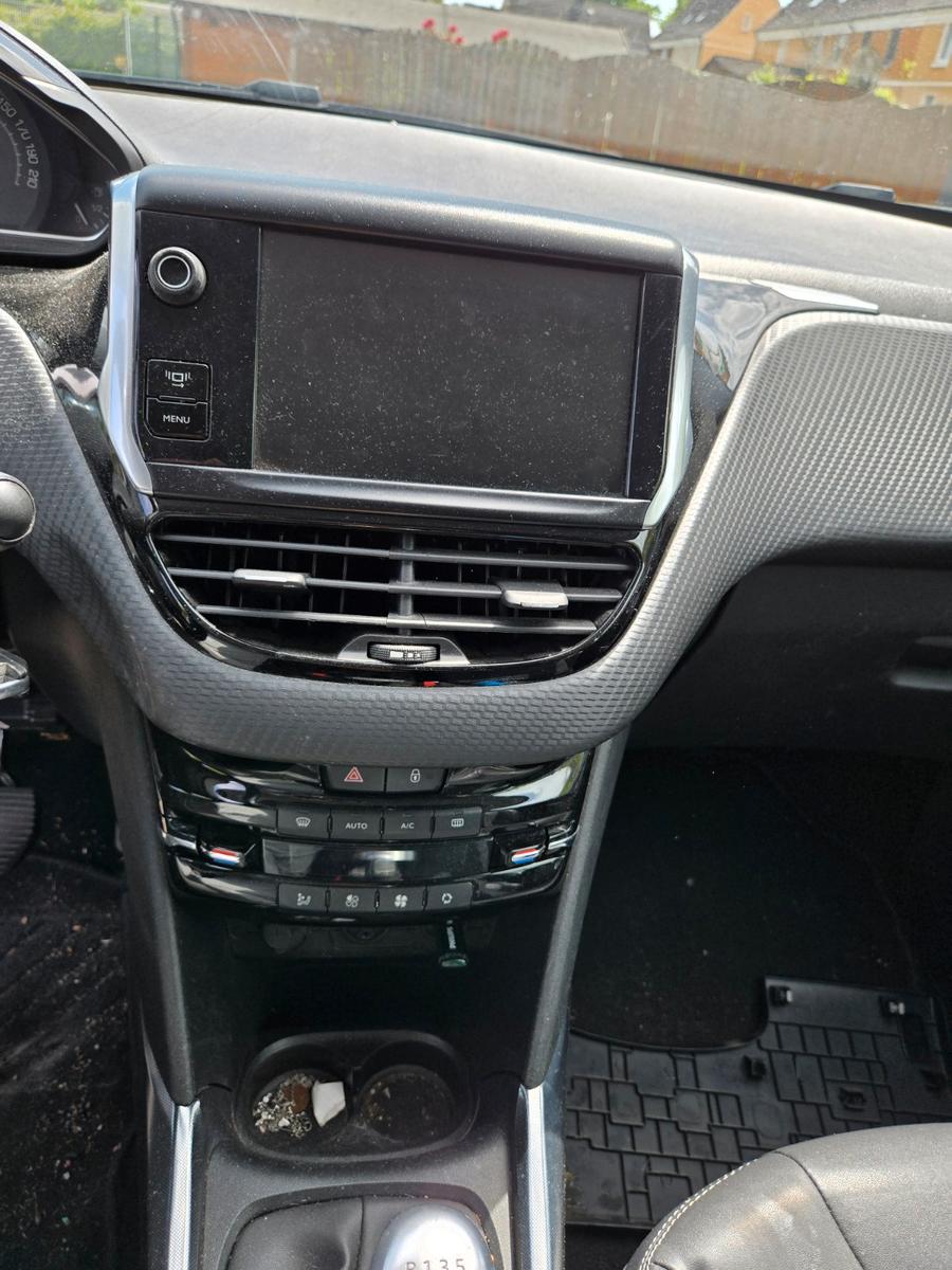 Peugeot 2008 Allure e-HDi FAP 115 STOP & START Allure